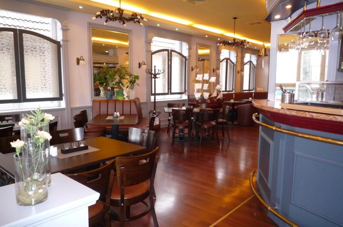 Doppelzimmer Brunch, Direkt Am Alten Strom 罗斯托克 外观 照片